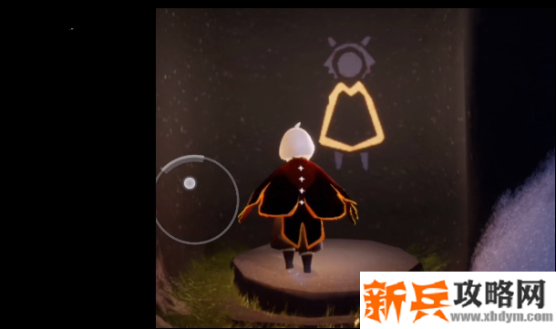 金色镶边黑红斗篷 金色镶边黑红斗篷